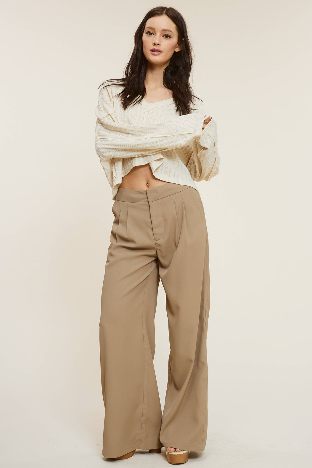 Wide Leg Trousers in Taupe