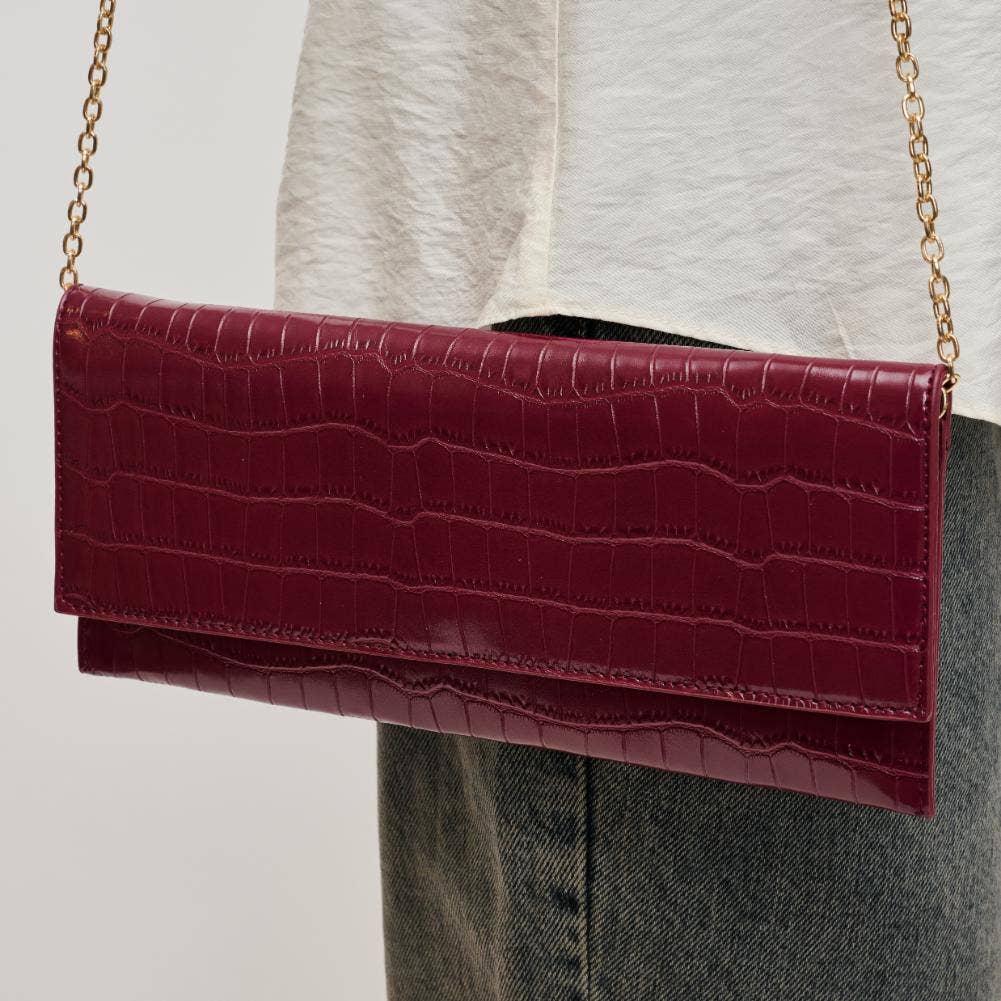 Adelle Clutch in Wine