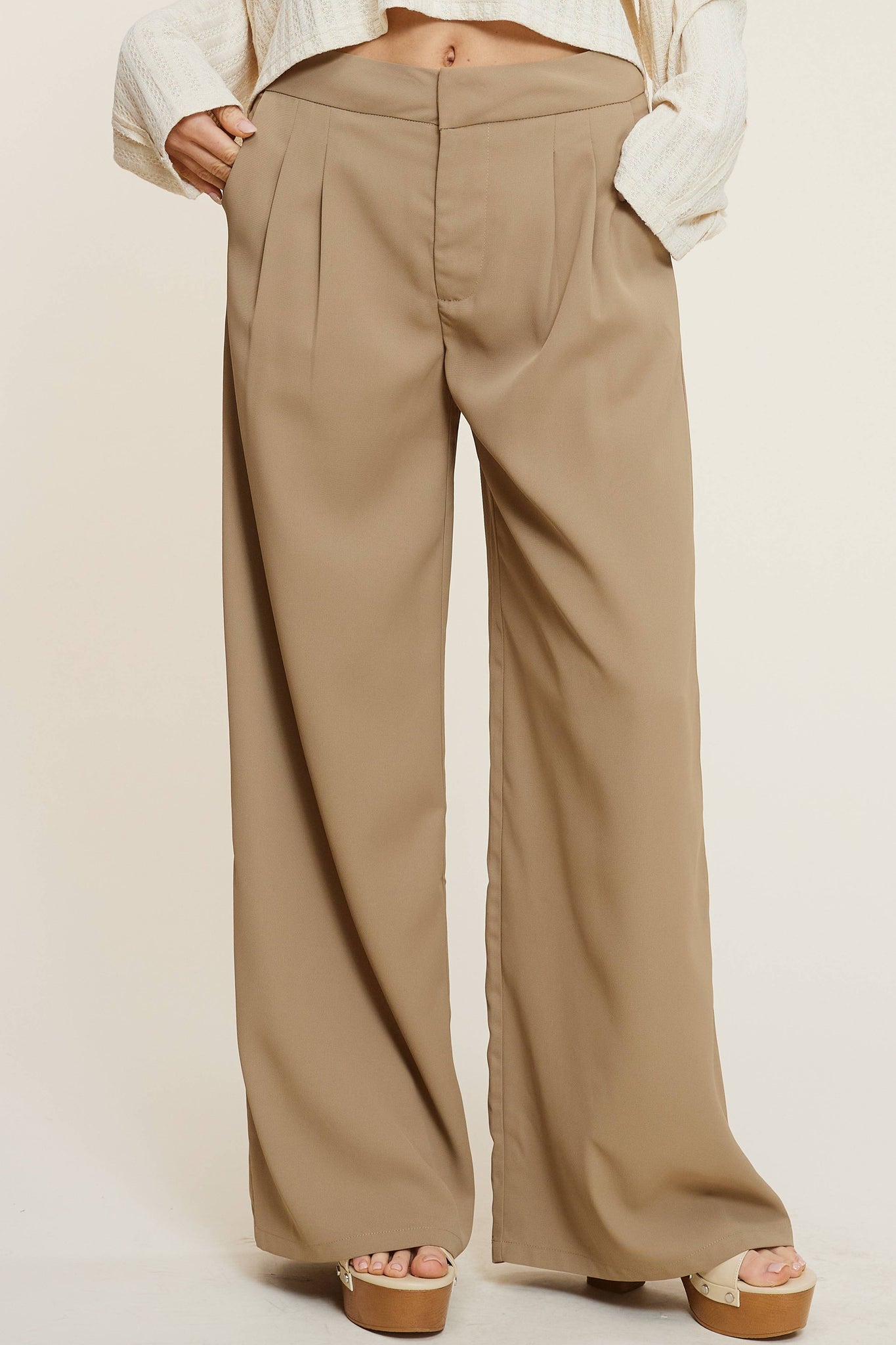 Wide Leg Trousers in Taupe